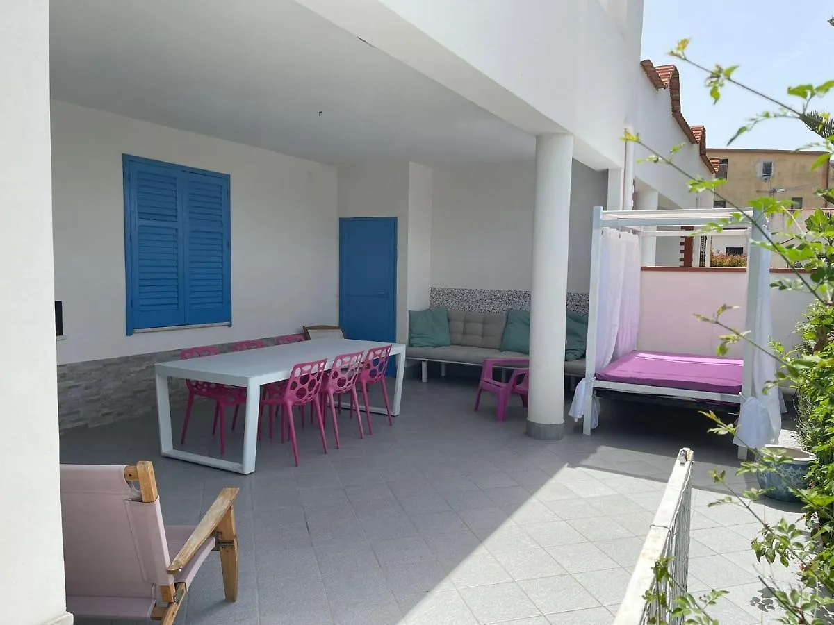 Villa Morgana مينفي بيت للعطل